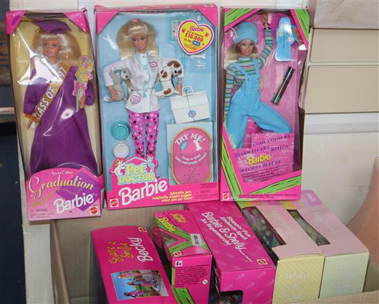 Cool Colours Green, Cool Colours Blue, Graduation, Barbie Happy Families Midge and Nikki, Happy Families Doctor, Barbie Pet Doctor, Bar